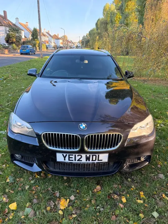 BMW 5 Series 2012 photo 2