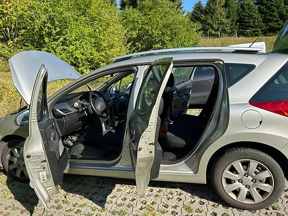 Peugeot 207 Sw 2008 photo 3