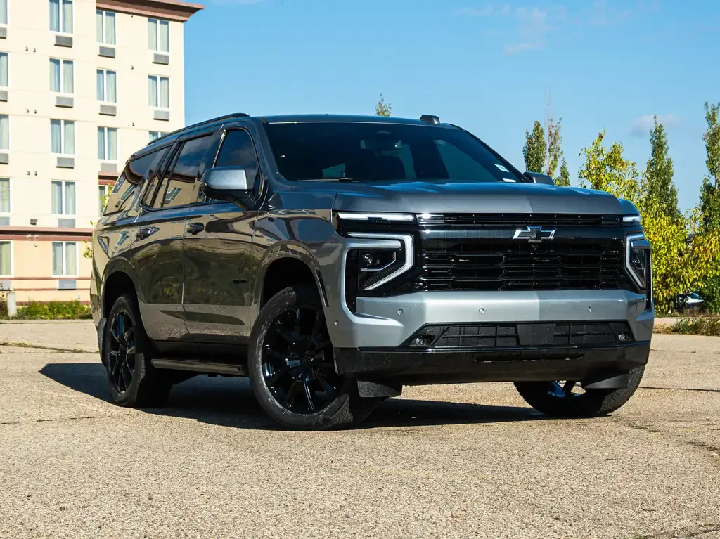 Chevrolet Tahoe 2026 photo 2