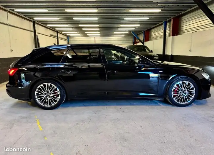 Audi A6 2022 photo 2