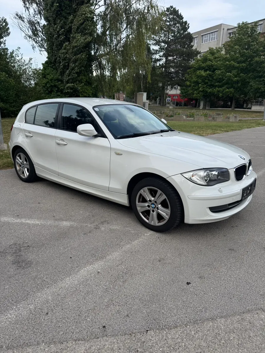BMW 1 Series 2011 photo 3