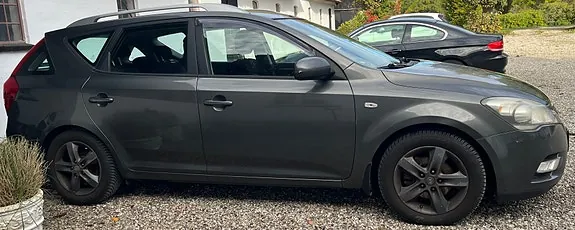Kia Ceed 2012 photo 3