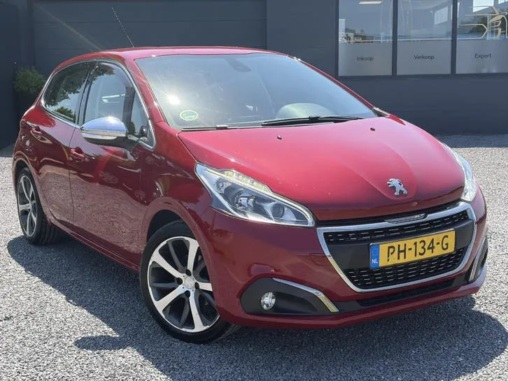 Peugeot 208 2017 photo 2
