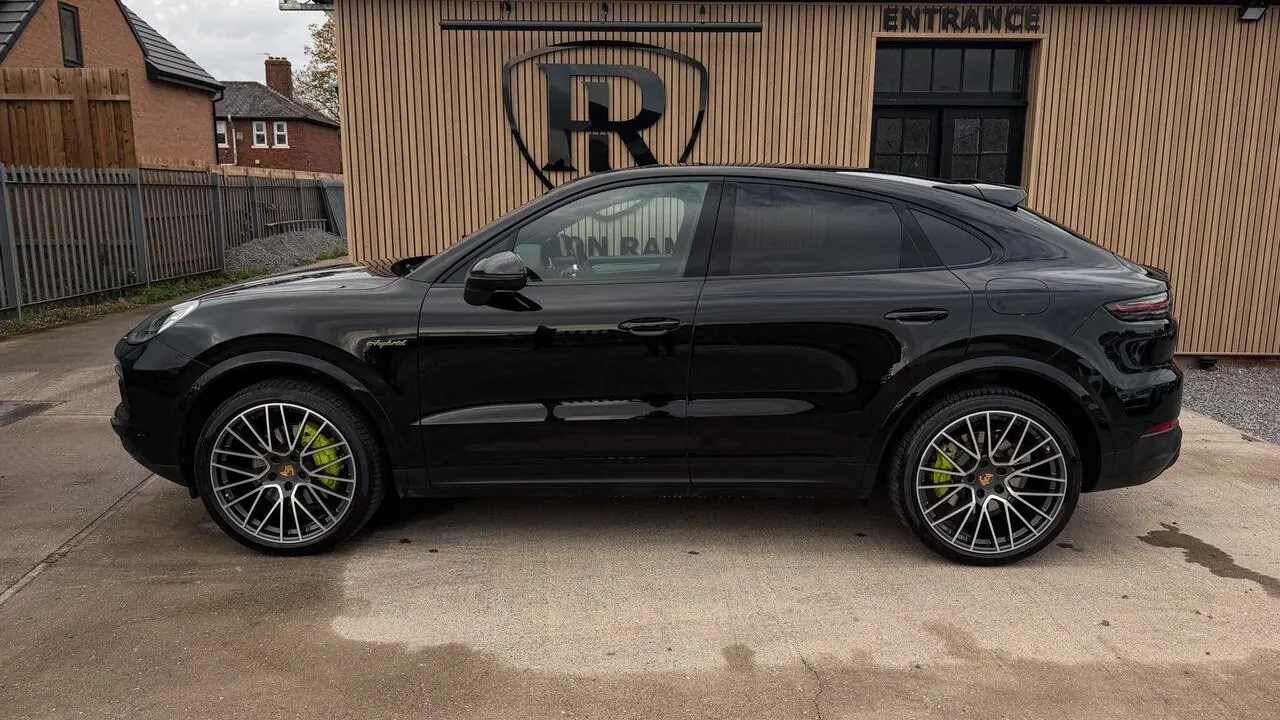 Porsche Cayenne 2022 photo 4