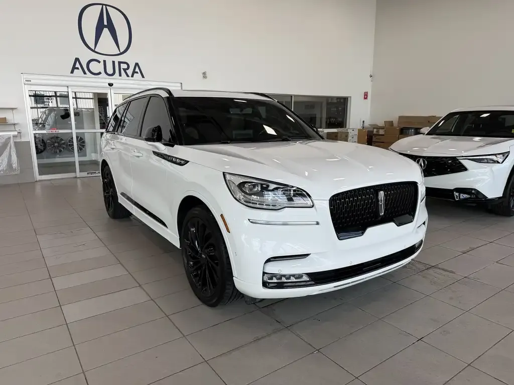 Lincoln Aviator 2023 photo 2