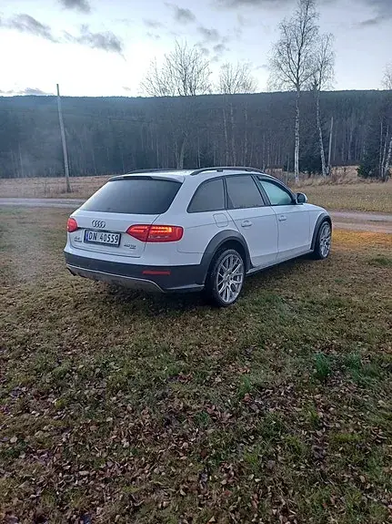 Audi A4 Allroad 2010 photo 3