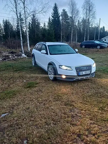 Audi A4 Allroad 2010 photo 2