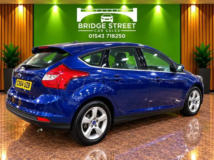 Ford Focus 2014 photo 2