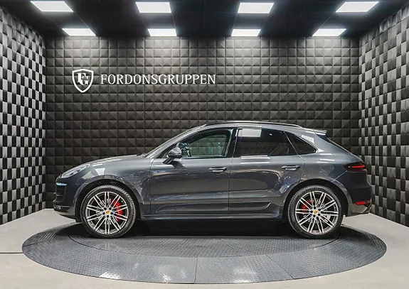 Porsche Macan Gts 2017 photo 2