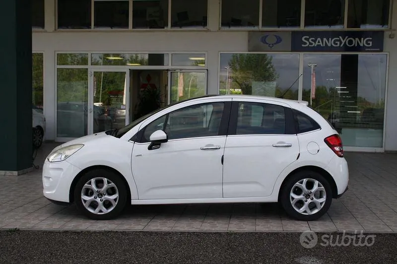 Citroen C3 2012 photo 2