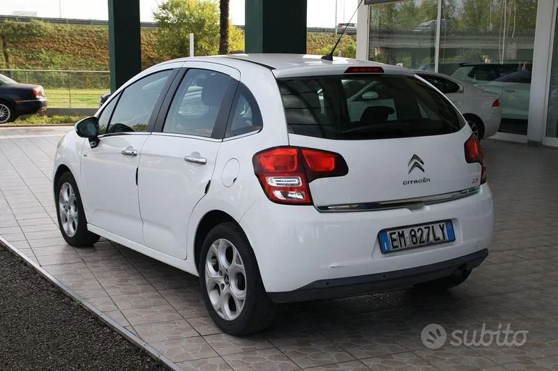 Citroen C3 2012 photo 3