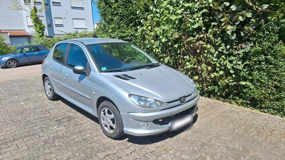 Peugeot 206