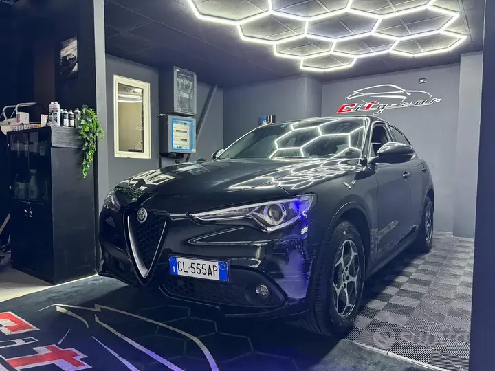 Alfa Romeo Stelvio 2022 photo 2
