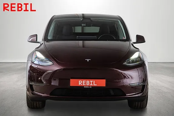 Tesla Model Y 2025 photo 3