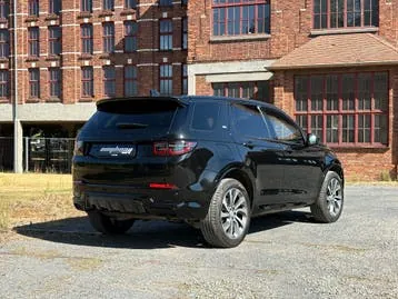 Land Rover Discovery Sport 2024 photo 2