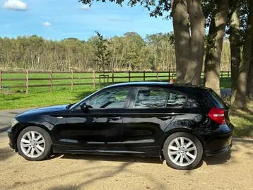 BMW 1 Series 2009 photo 3