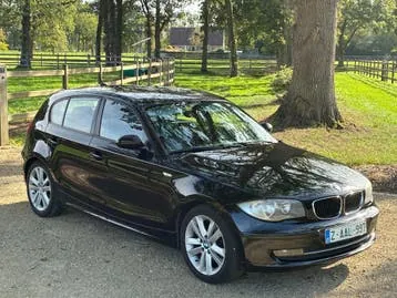 BMW 1 Series 2009 photo 2