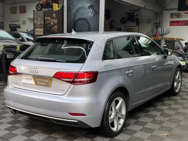 Audi A3 2016 photo 5