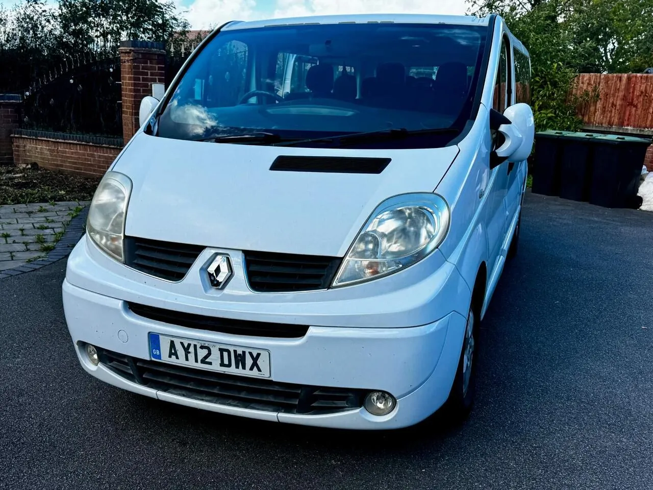Renault Trafic 2012 photo 3