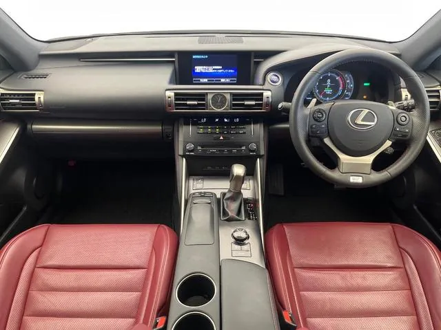 Lexus Is 2013 photo 2