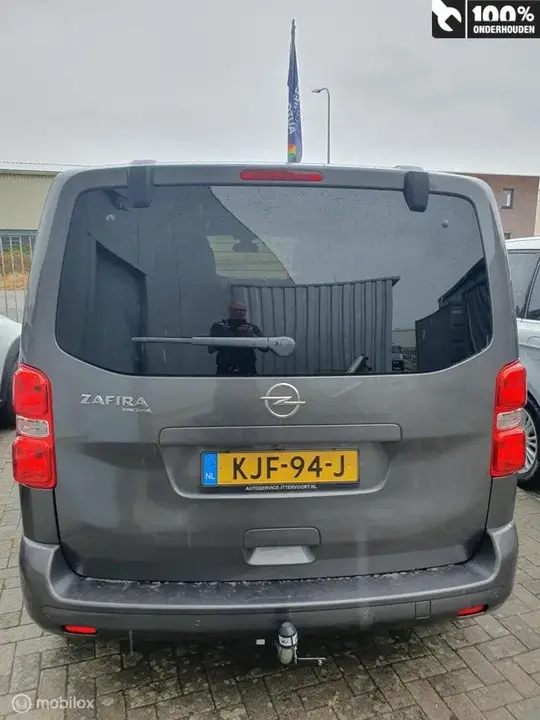 Opel Zafira 2023 photo 4