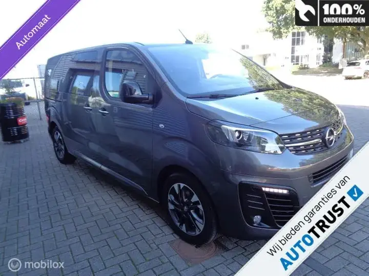 Opel Zafira 2023 photo 2