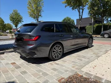 BMW 320E
