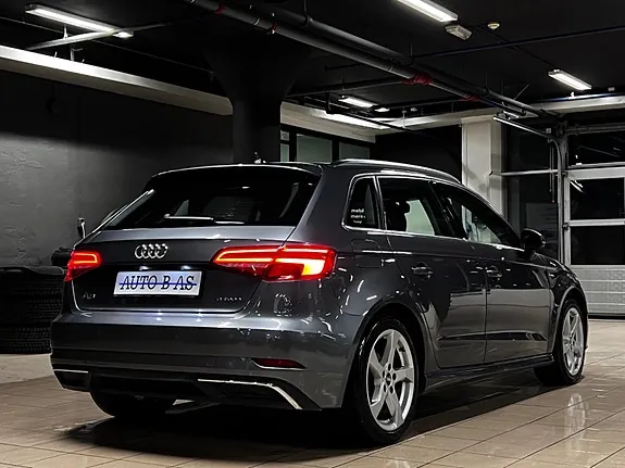 Audi A3 2017 photo 5