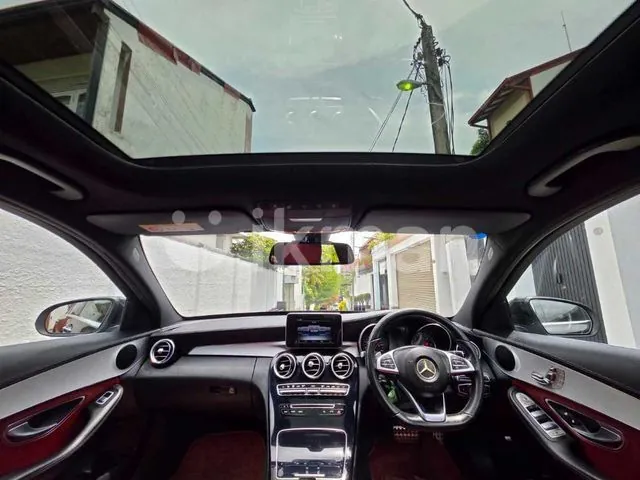 Mercedes-Benz C300 2015 photo 3