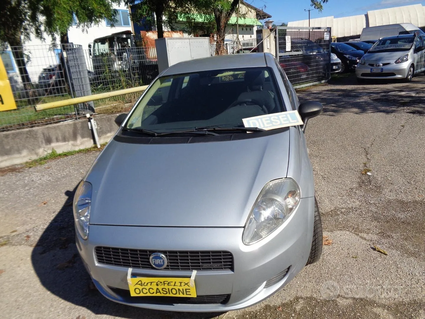Fiat Grande Punto 2006 photo 2