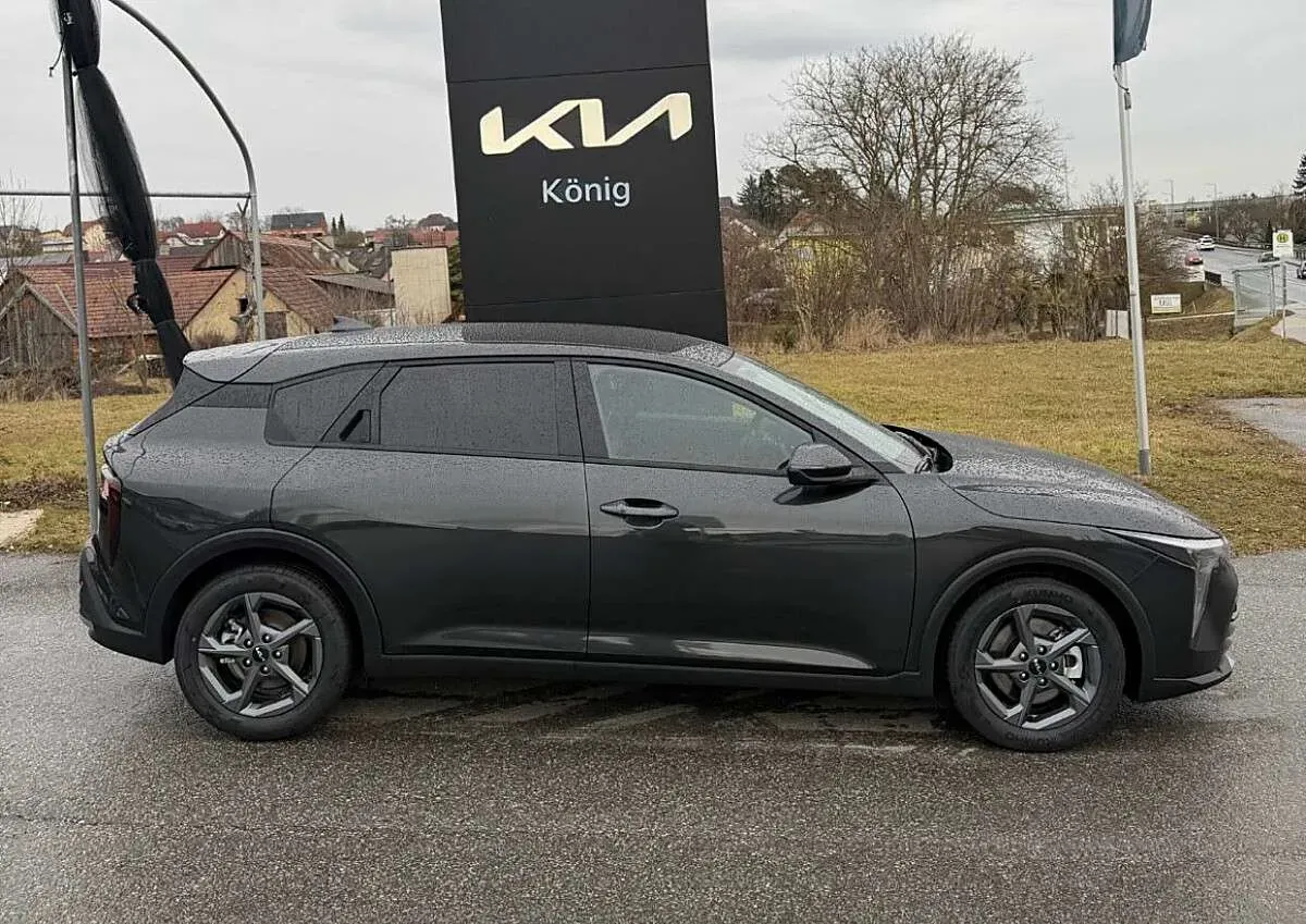 Kia K4