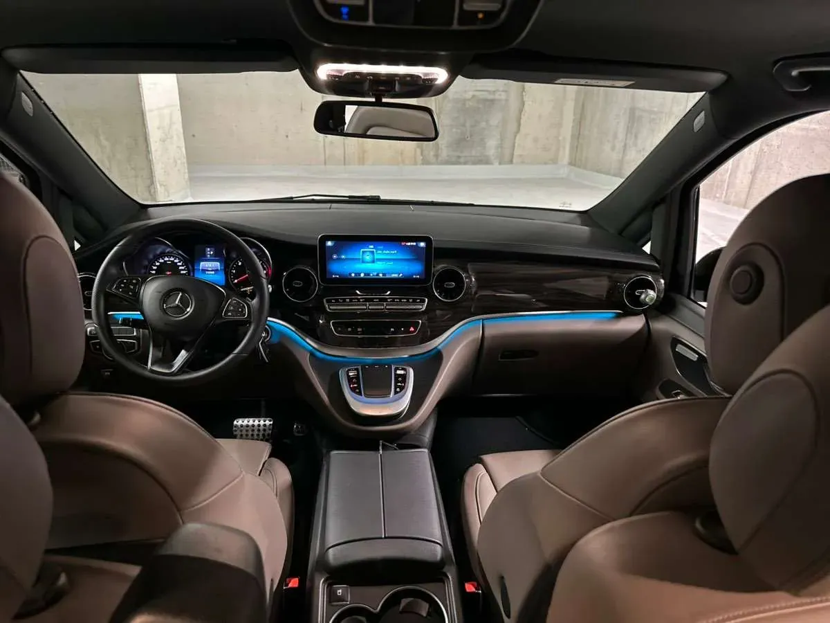 Mercedes-Benz V-Class 2024 photo 2