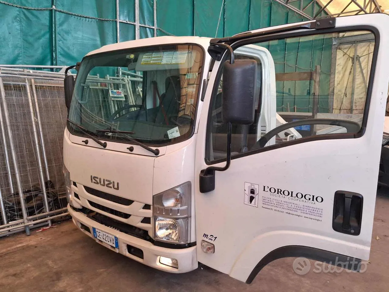 Isuzu M21