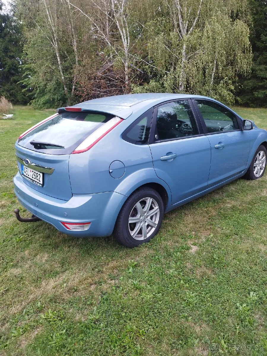 Ford Focus 2009 photo 4