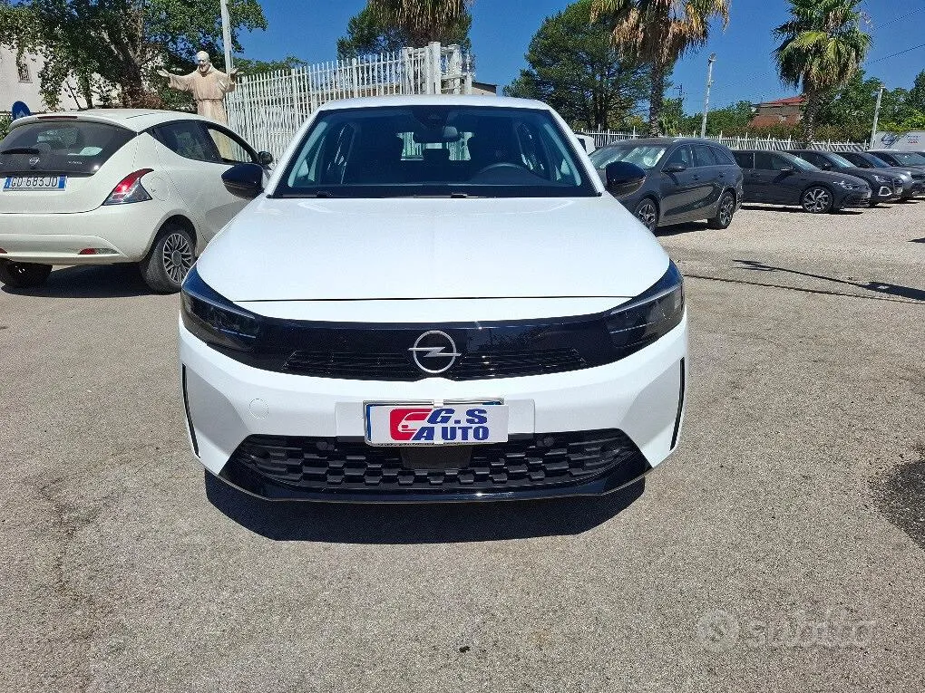 Opel Corsa 2024 photo 2