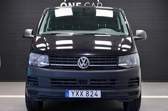 Volkswagen Transporter 2018 photo 2