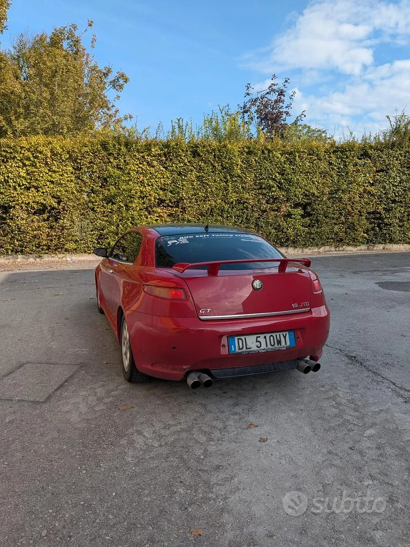 Alfa Romeo Gt 2008 photo 2