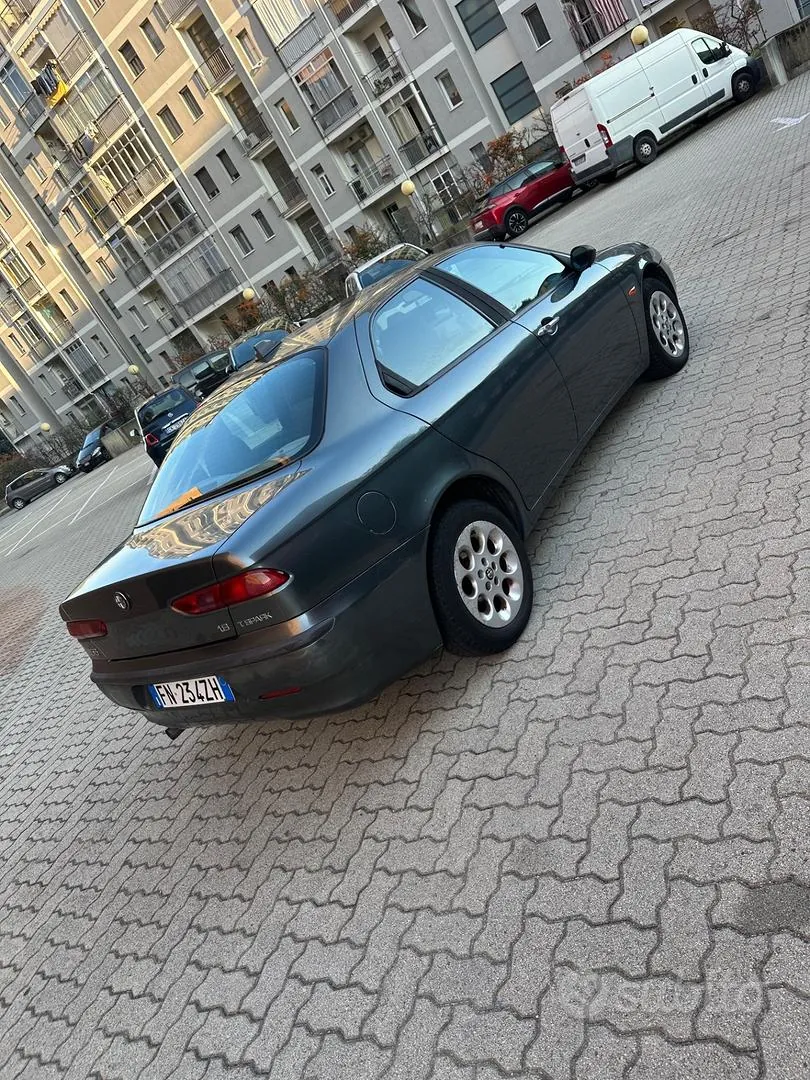 Alfa Romeo 156 2002 photo 2