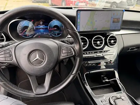 Mercedes-Benz C 220