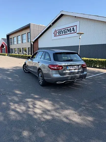 Mercedes-Benz C 220 2015 photo 4