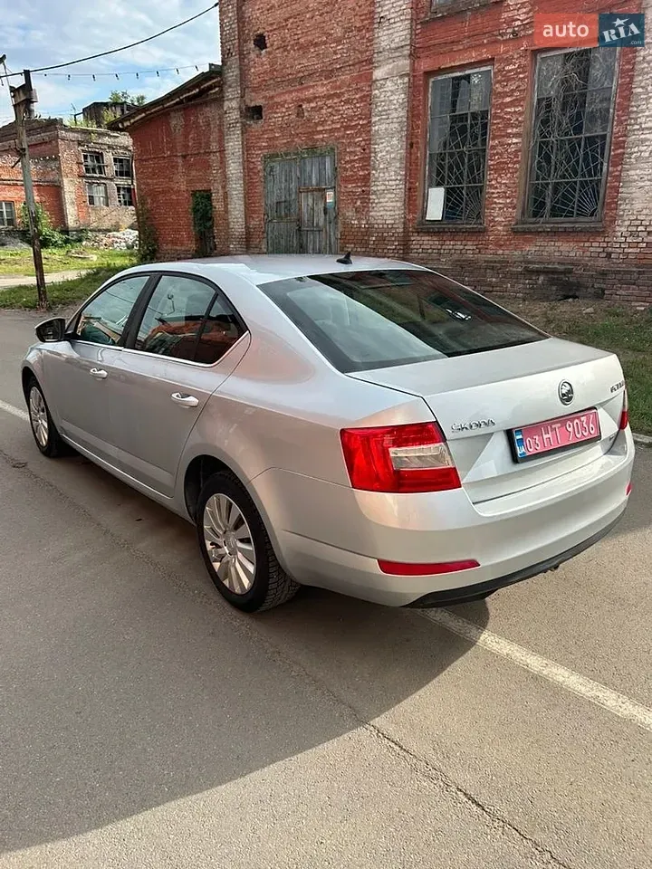 Skoda Octavia 2013 photo 3