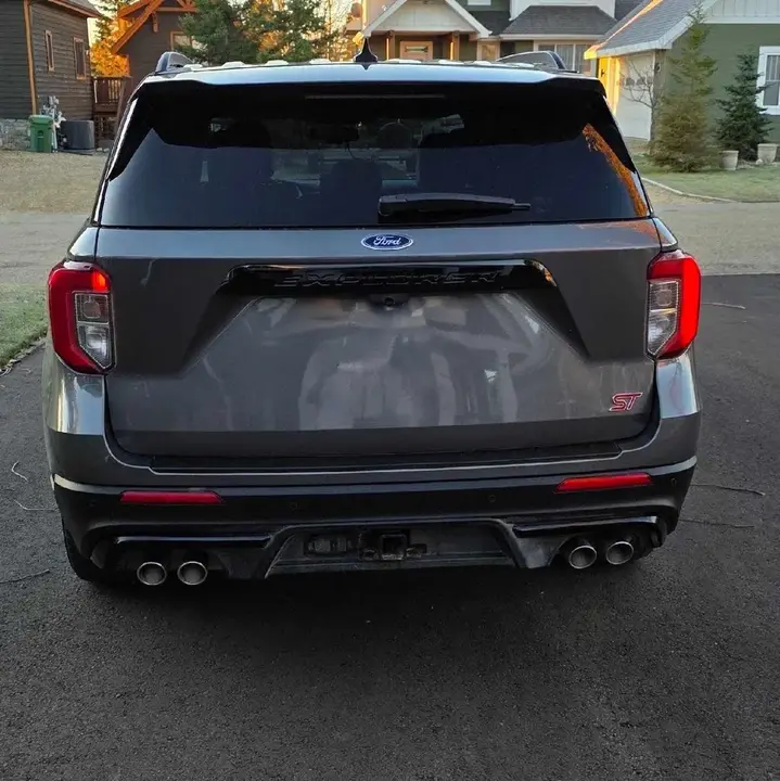 Ford Explorer 2023 photo 4