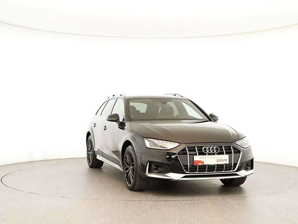 Audi A4 Allroad 2023 photo 2