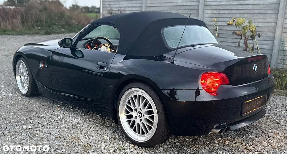 BMW Z4 2004 photo 2