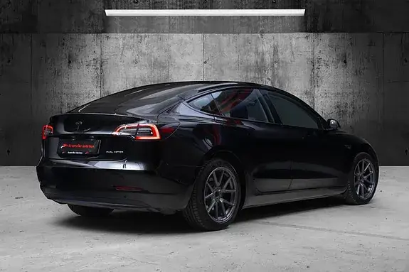 Tesla Model 3 2021 photo 5
