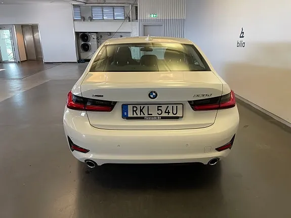 BMW 320 2019 photo 4