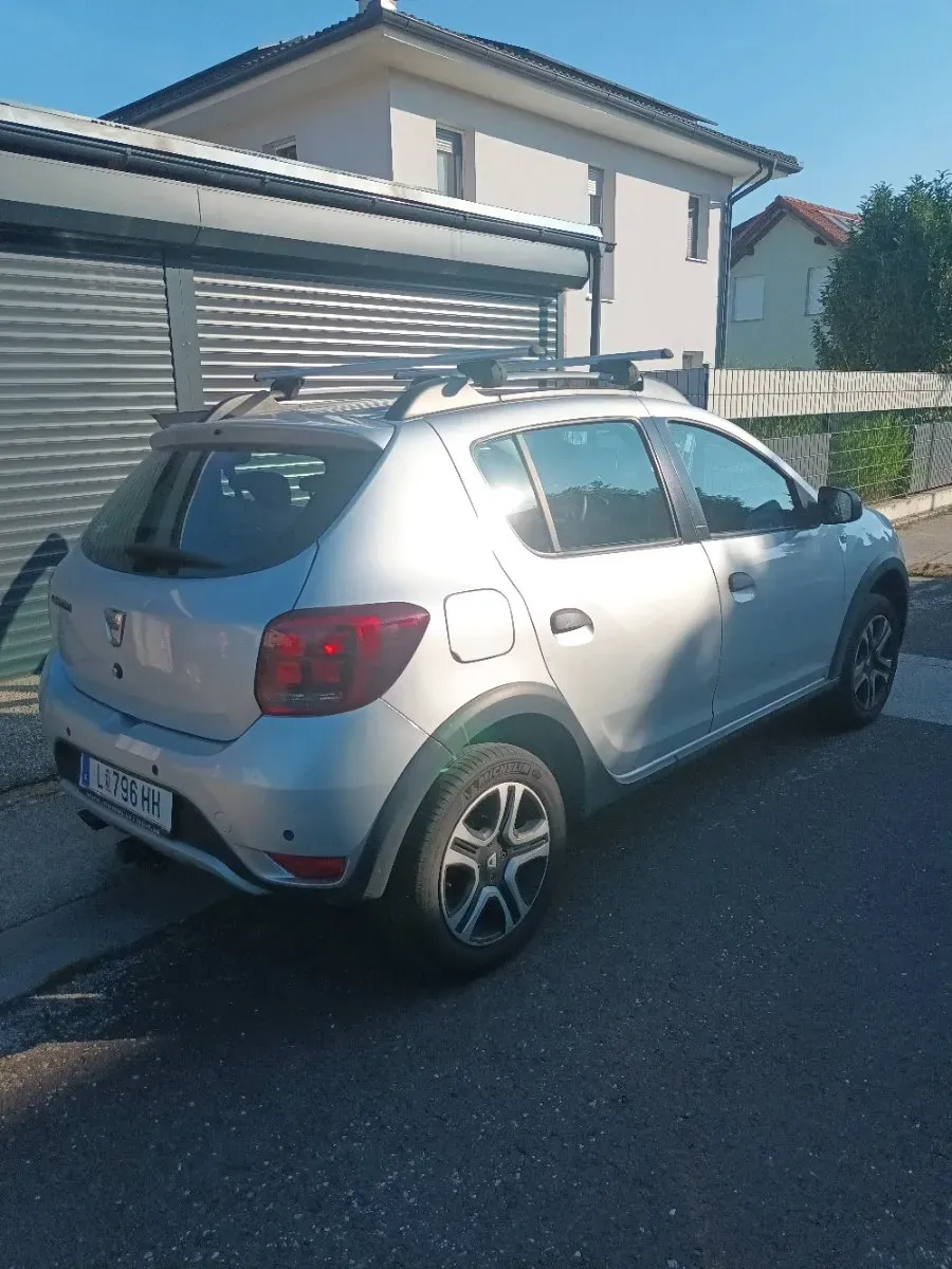 Dacia Sandero 2018 photo 2