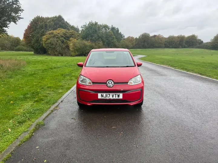 Volkswagen Up 2017 photo 2