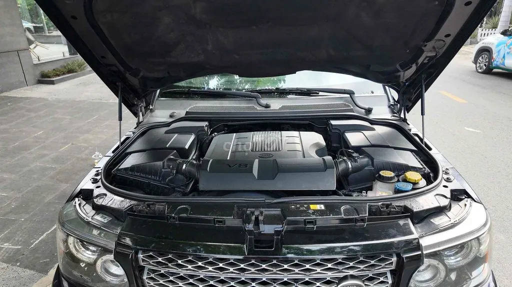 Land Rover Range Rover Sport 2012 photo 5