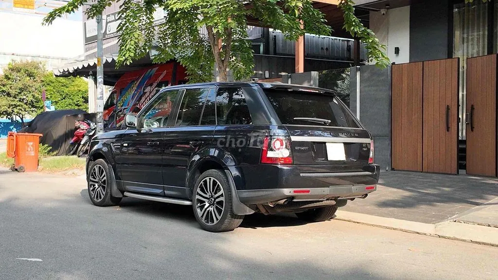 Land Rover Range Rover Sport 2012 photo 2